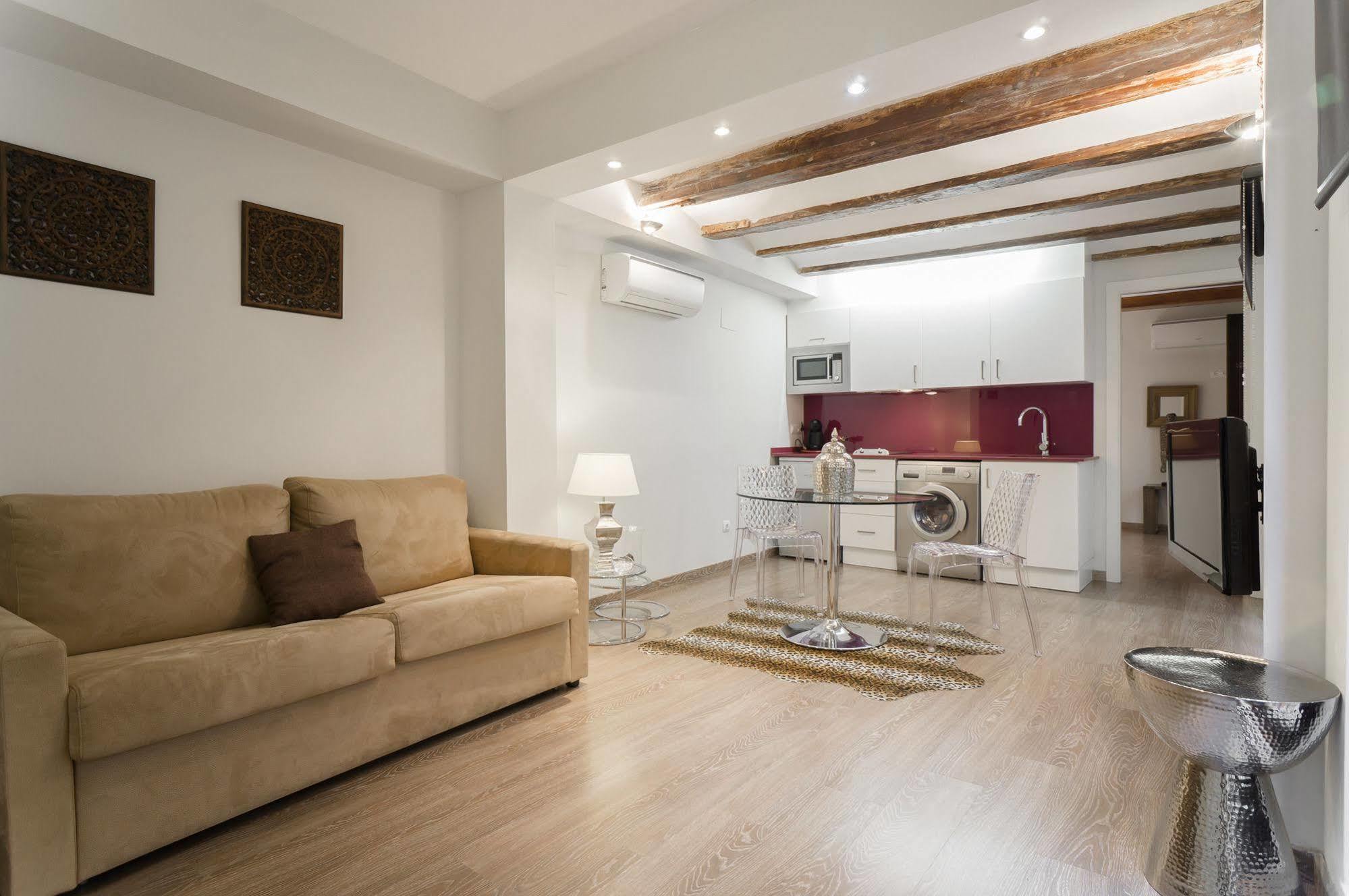 Kirei Apartment Sombrereria Valence Extérieur photo