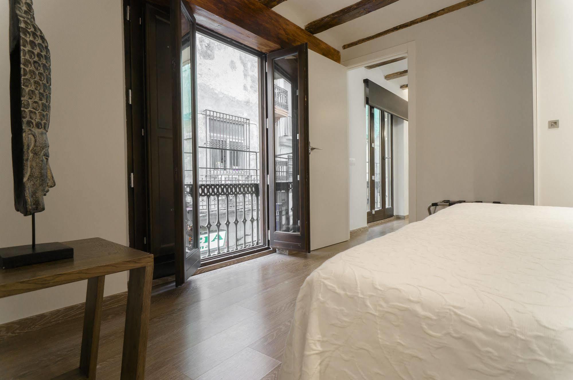 Kirei Apartment Sombrereria Valence Extérieur photo